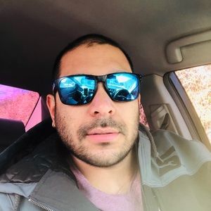 Meet your Posher, Gregory